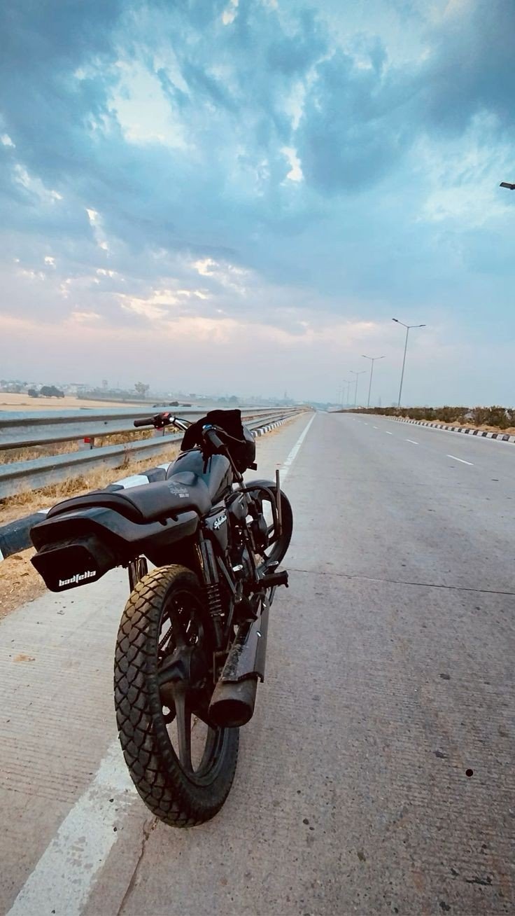 Splendor Bike Wallpaper