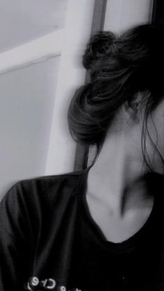 Stylish girl pic hiding face (26)