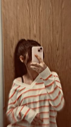 Stylish girl pic hiding face (33)