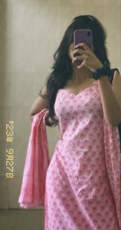 Stylish girl pic hiding face (8)