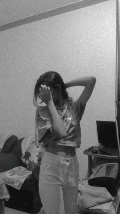 Stylish girl pic hiding face (9)